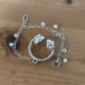 Headphones kindle charm